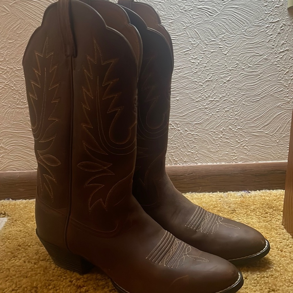 Worn Once Ariat Boots